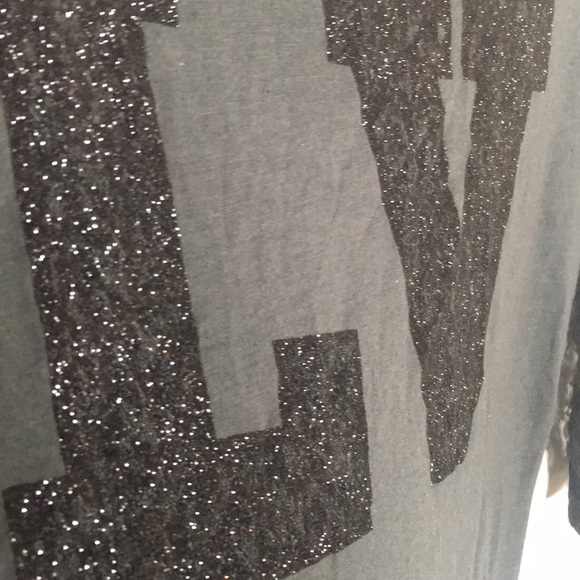 ✨Sparkly LV (Las Vegas) Lace Quarter Sleeve Top - Picture 2 of 5